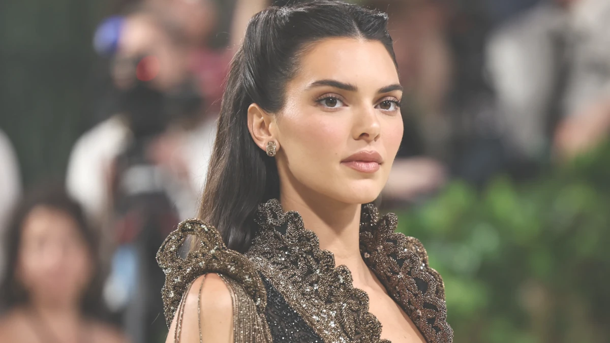 Kendall Jenner discussing her experience with cold sores